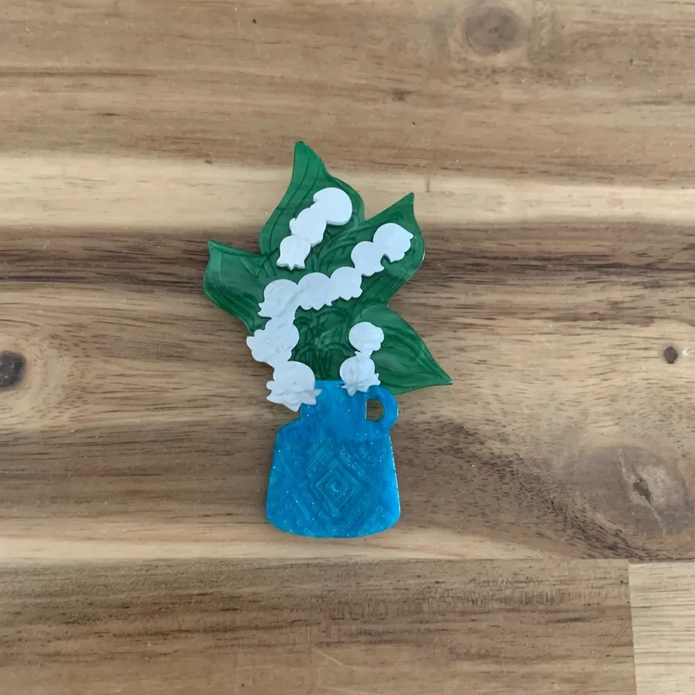 Erstwilder Our Lady's Tears Brooch flower Pin NWOT - Picture 1 of 8